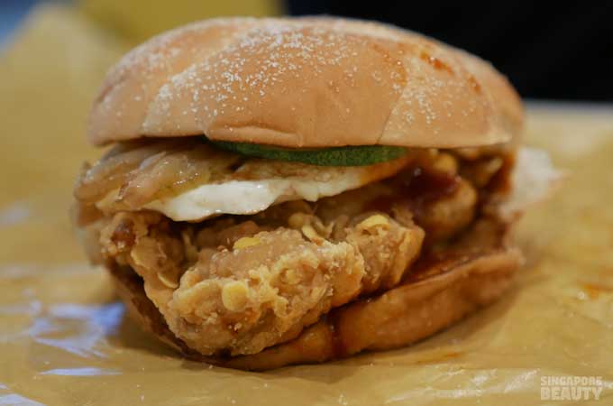 nasi-lemak-burger