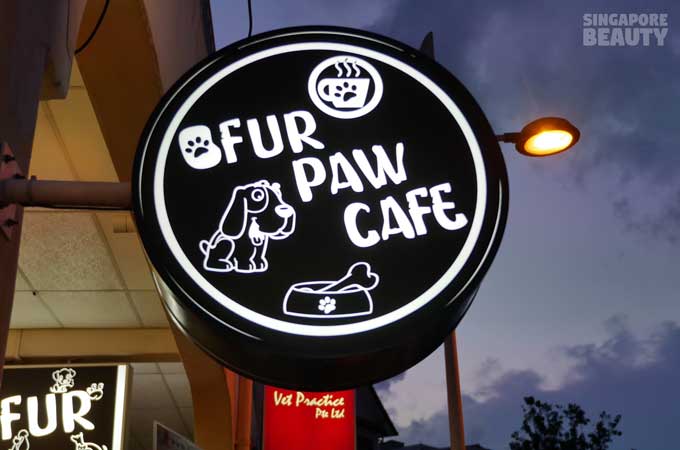 ofur-dog-cafe-signboard