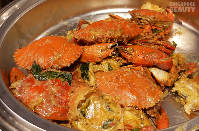 new-thai-tanic-salted-egg-crab