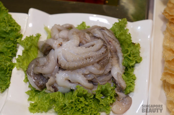 baby-octopus-buffet