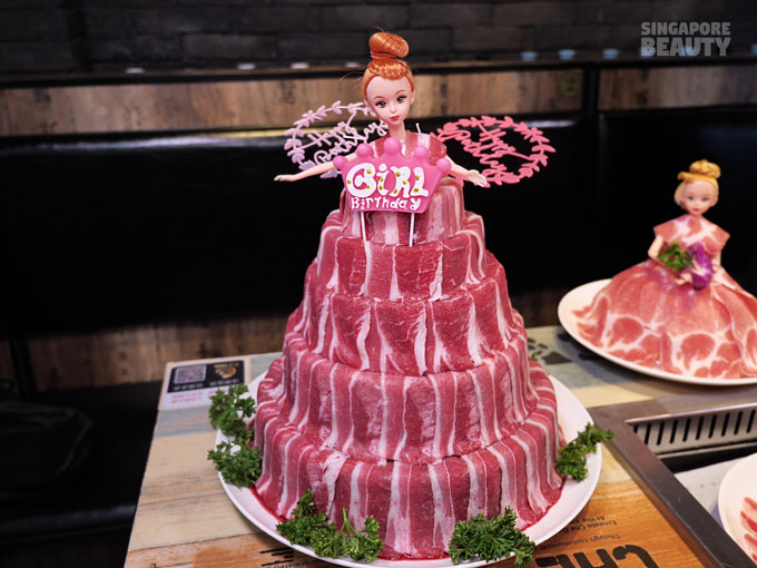 giant meat cake