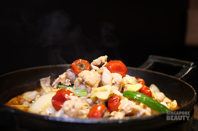 chilli and tomato hotpot