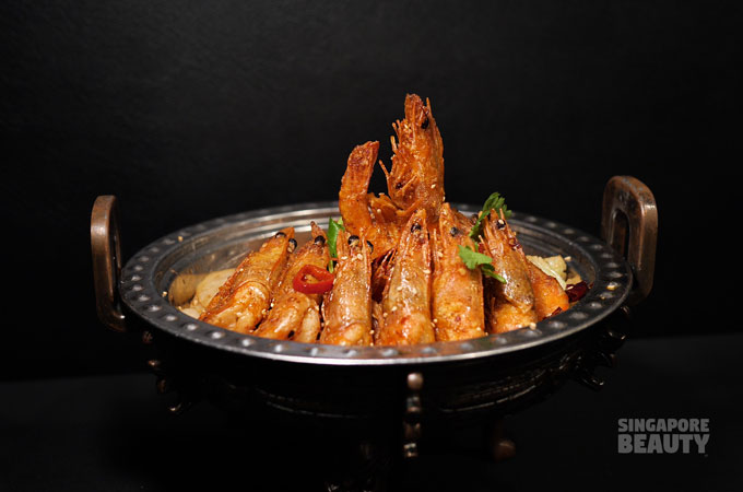 dry pot spicy prawns