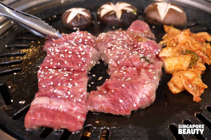 galbi gui with kimchi