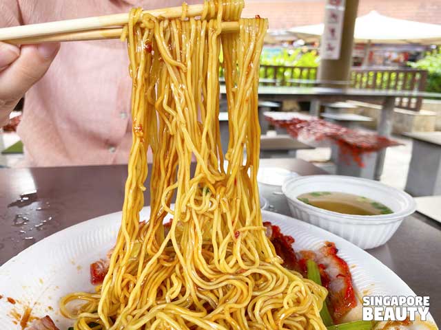 sweet char siew sauce wanton noodle