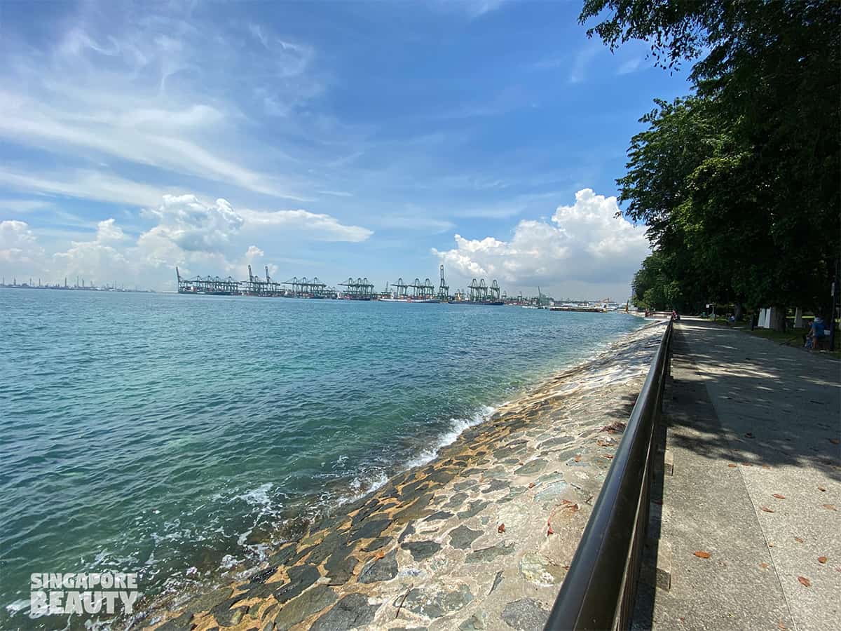 dining restaurant beach park