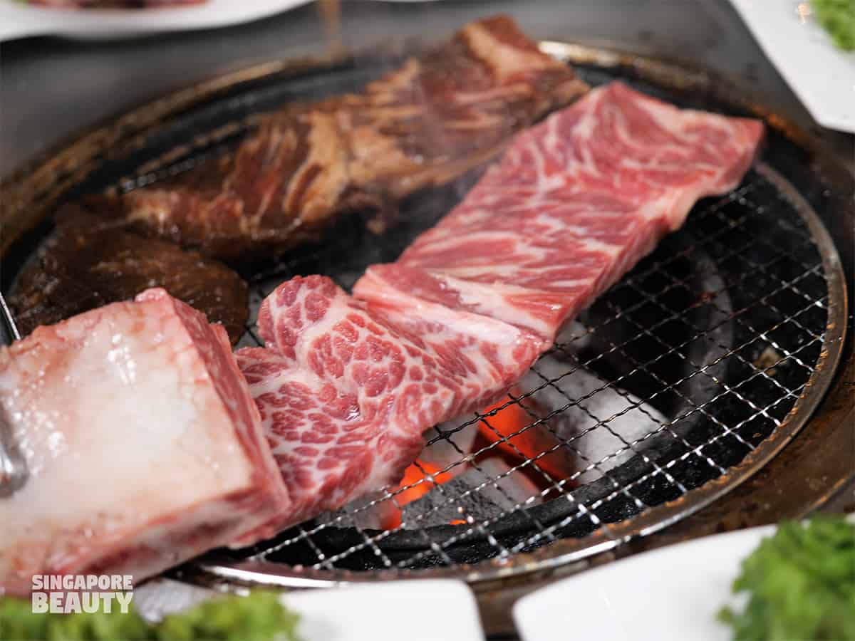 galbi-gui-medium-rare-bbq