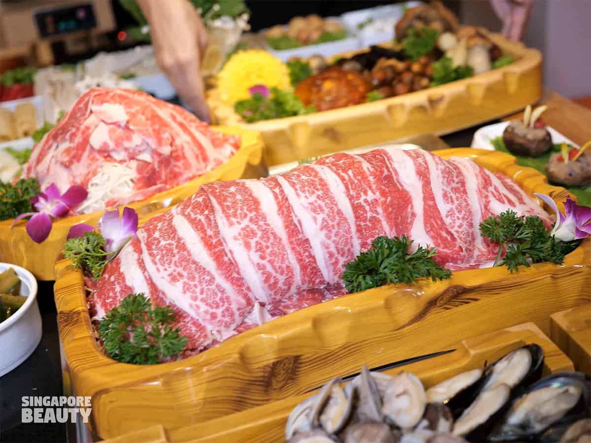 Yun nan ahms hotpot buffet wagyu