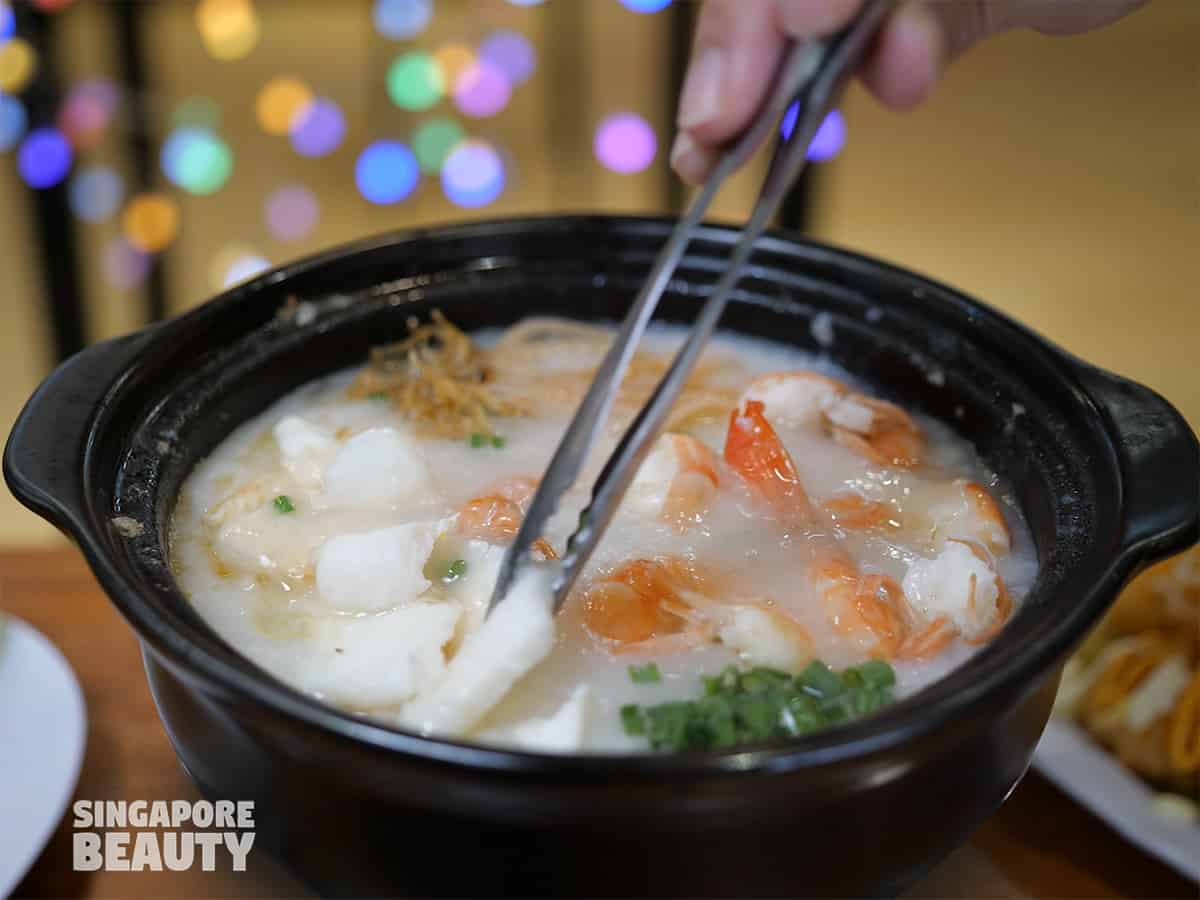 delicious porridge claypot porridge