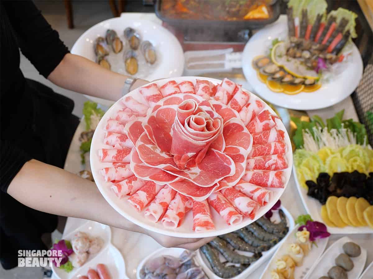 He jia huan le steamboat rose shabu meat