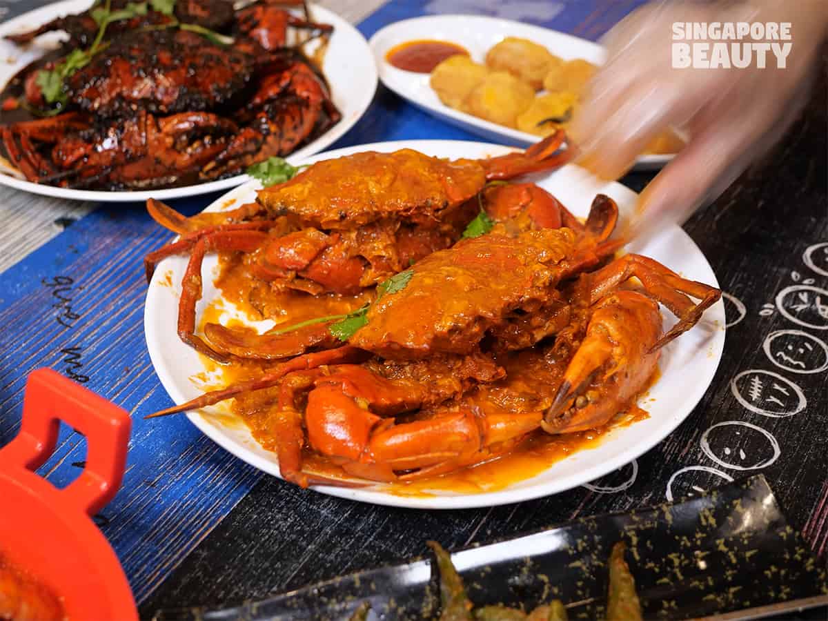 local-delights-popular-singapore-chilli-crab