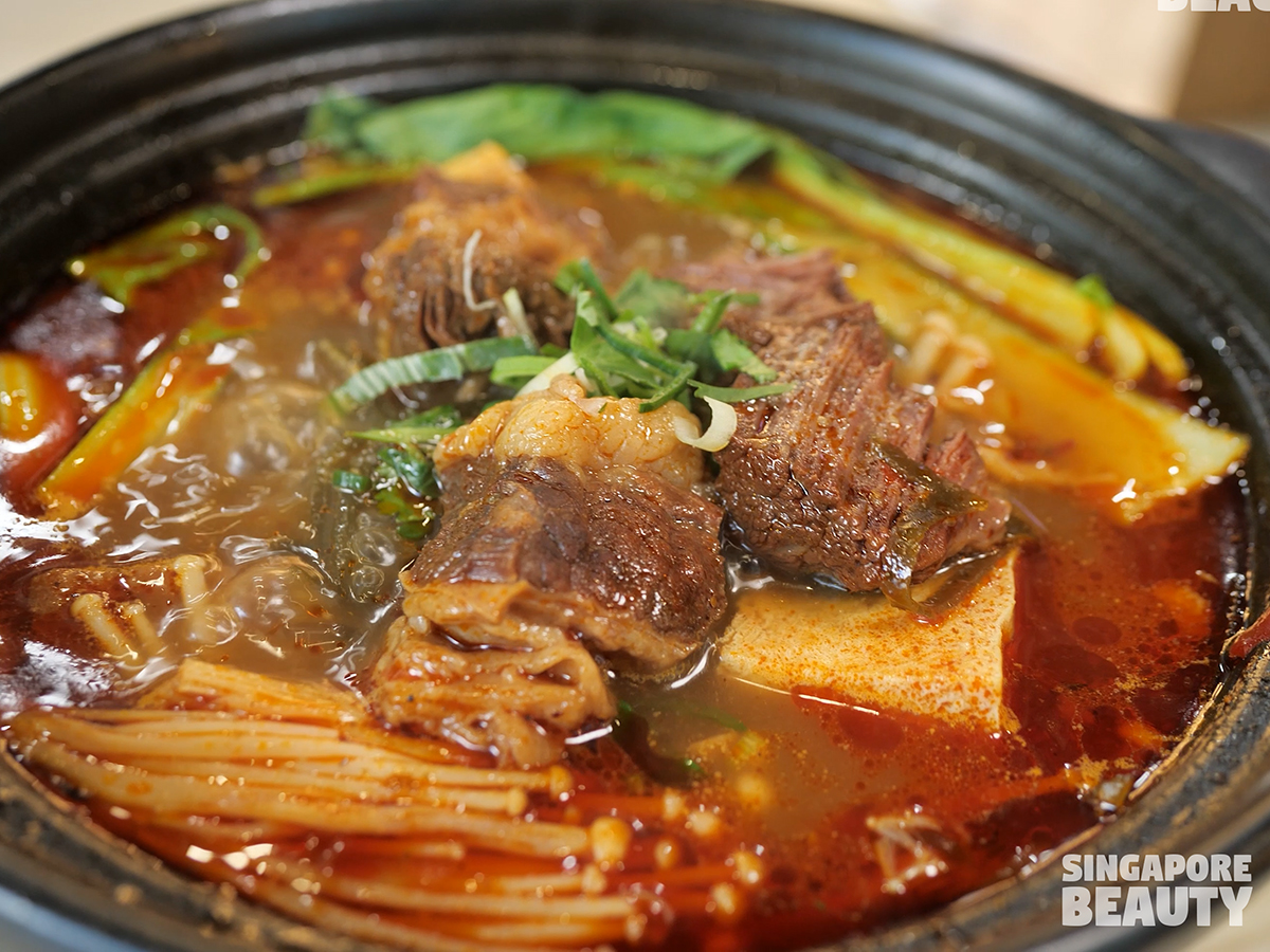 jiang's-noodle-house-claypot