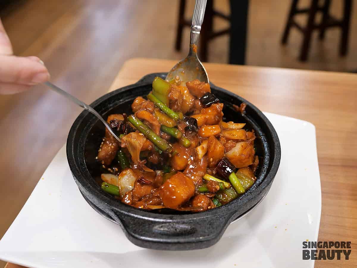 Spicy braised chicken pot
